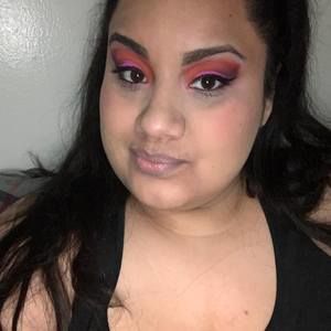 Meet your Posher, Roxanne